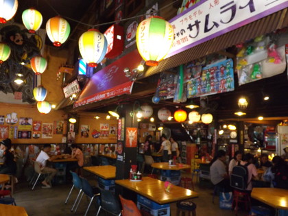 サムライ・キッチン（チャンモイ店）の店内